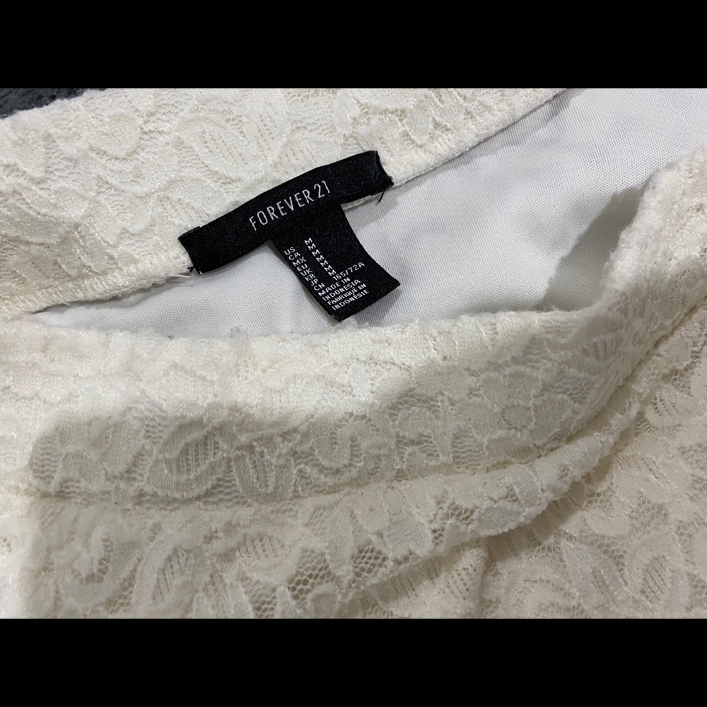Ivory lace skater skirt - Picture 2 of 2